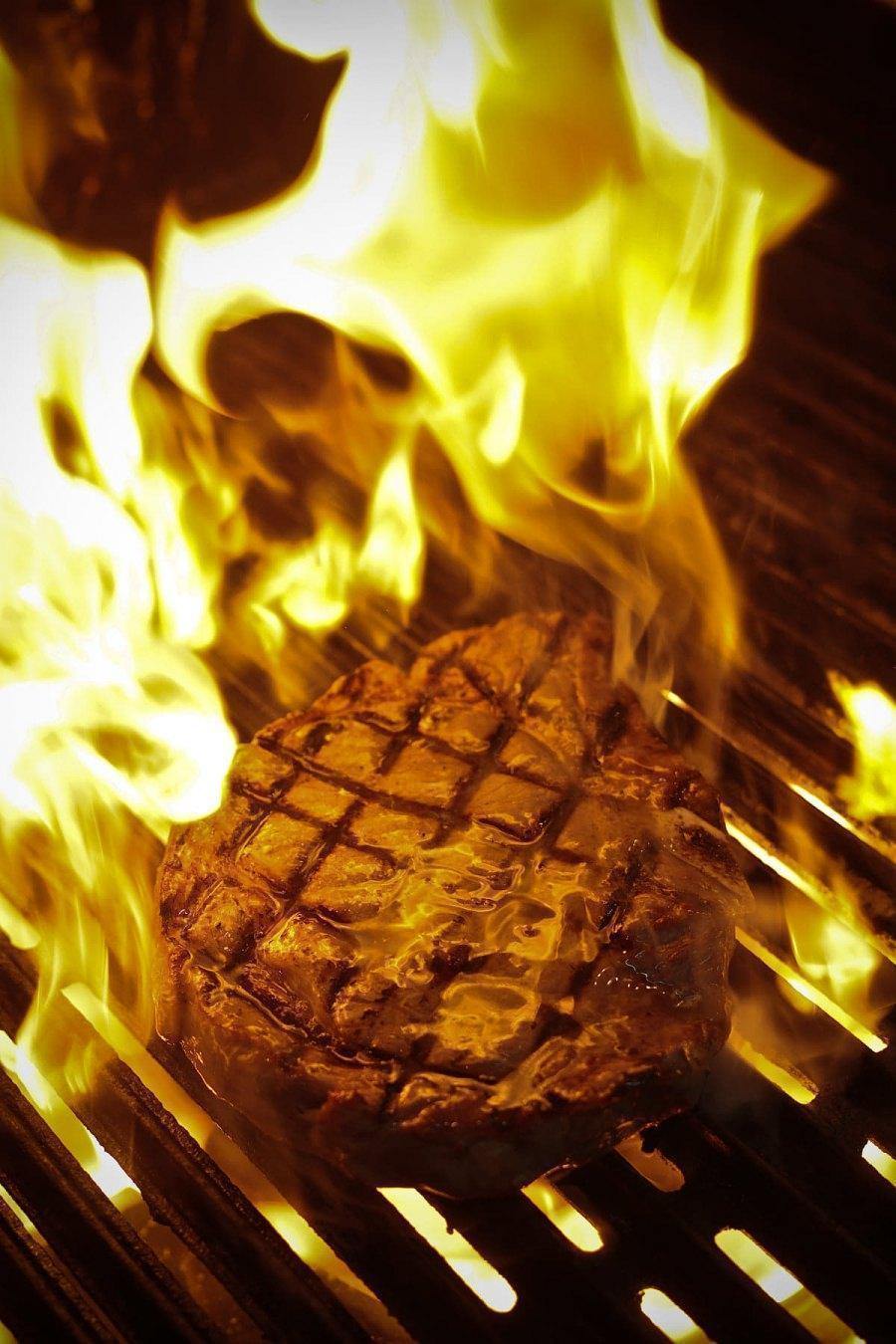 Boeuf Cochon, un Steakhouse- Bar à découvrir!