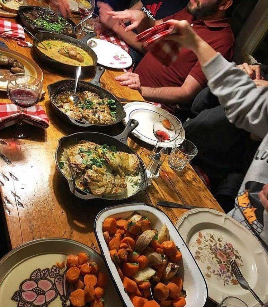 Where are the top 10 restaurants serving comfort food?