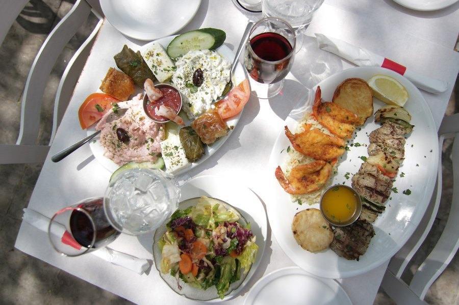 Les meilleurs restaurants grecs à Montréal