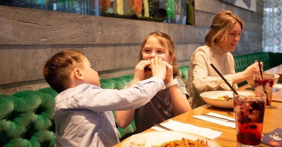 Cosmos Restaurants familiaux à Québec