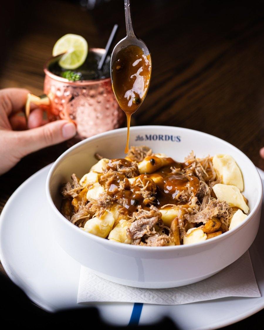 brasserie Les Mordus Hotel Restaurants in Quebec City