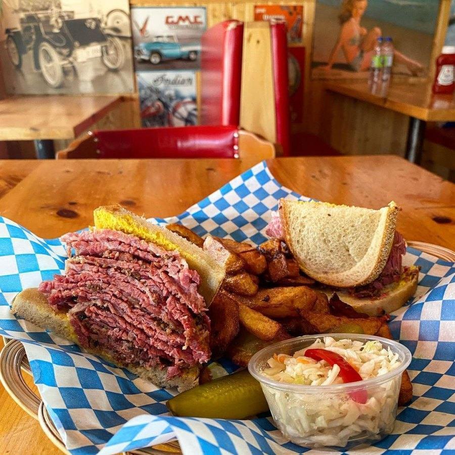 Smoked meat Montréal