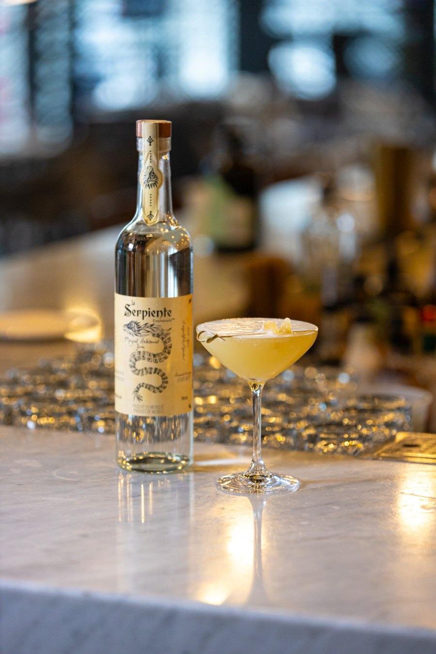 Restaurant EAST Restaurant EAST