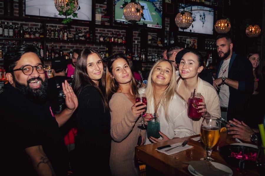 La Belle & La Boeuf Bars sportifs Montréal