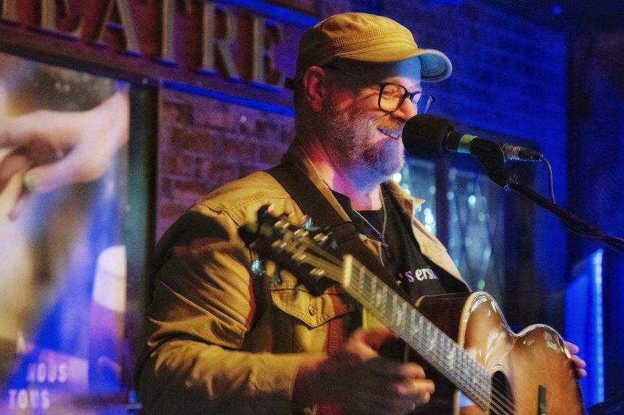 Maison Publique McLean's