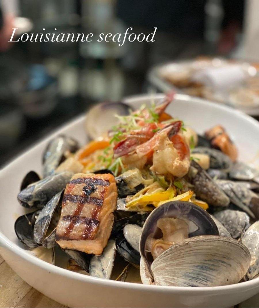 Montreal's Seafood Hotspots