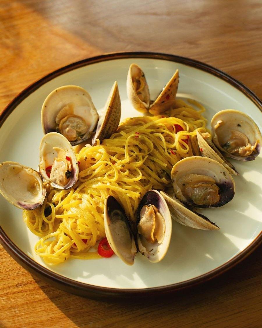 Montreal's Seafood Hotspots