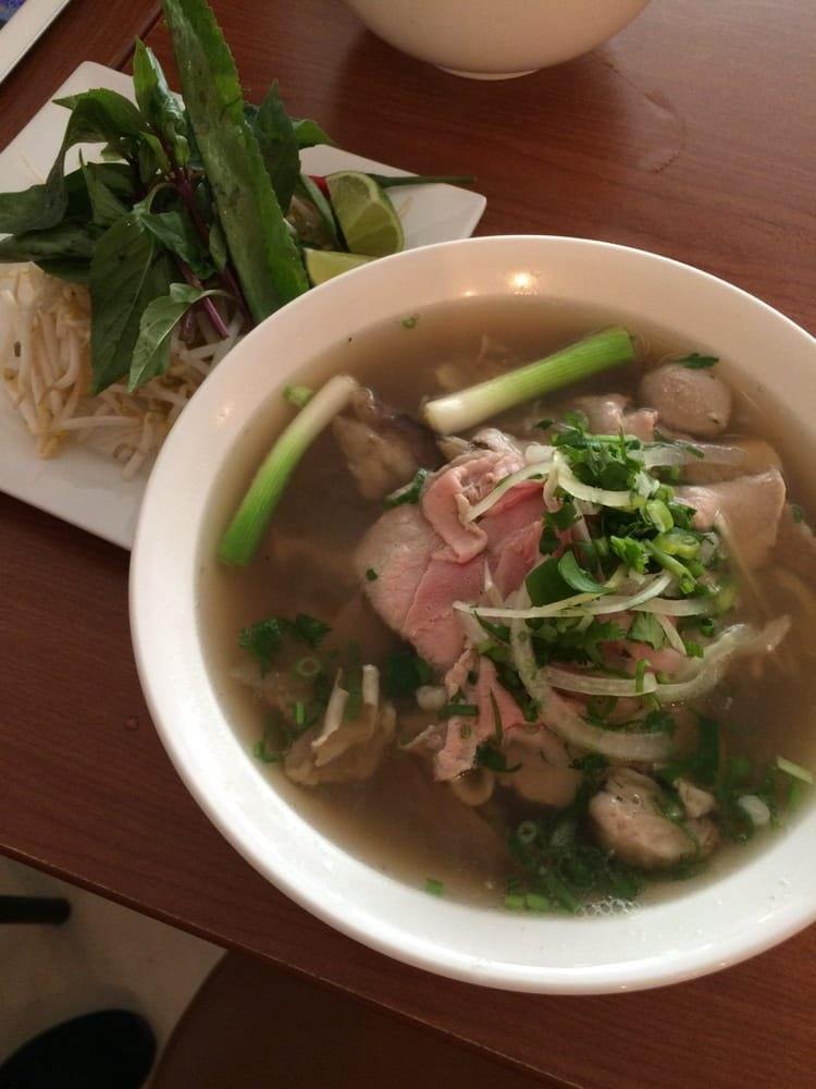 Pho Ngoc Tuan Soupes pho Montréal