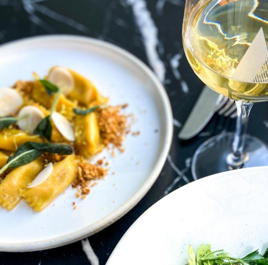 Best Wine Bars in Montreal