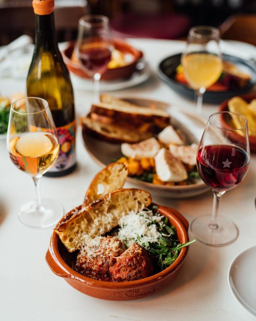 Cafés-buvettes à Montréal