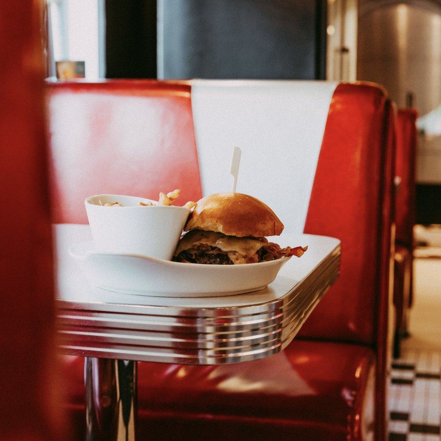 Delis and Diners in Montréal