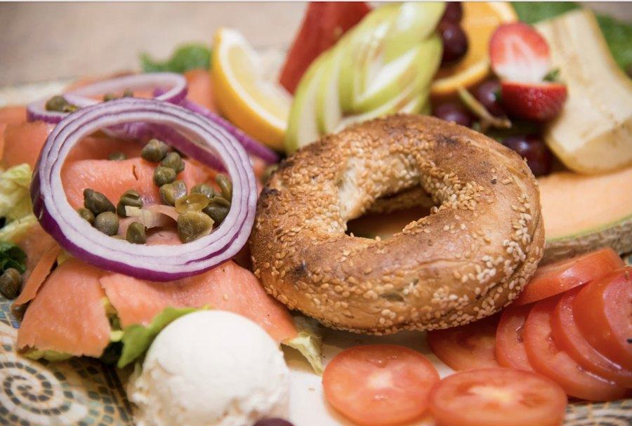 weekday breakfast Montreal restaurants