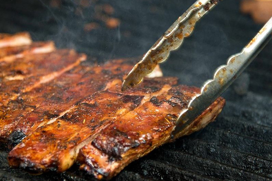 Where to enjoy smoked meat in Montreal