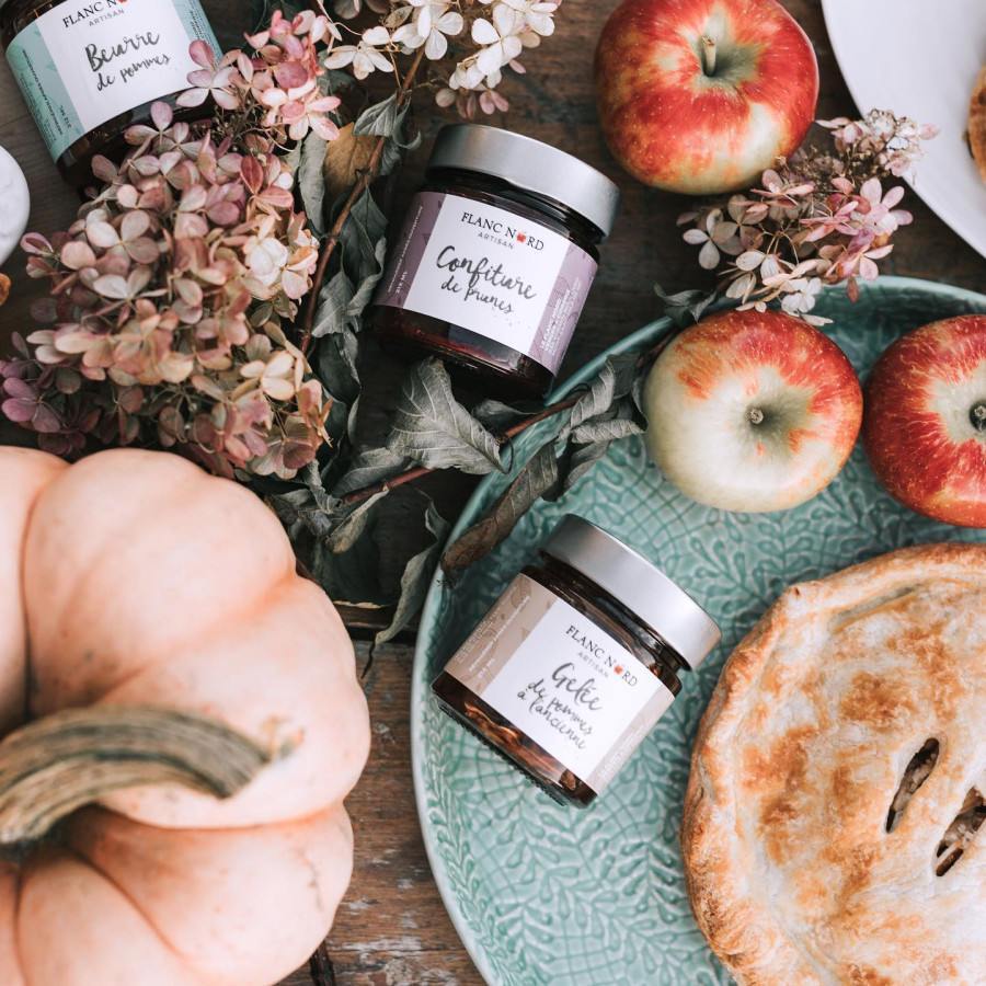 apple picking near Montreal