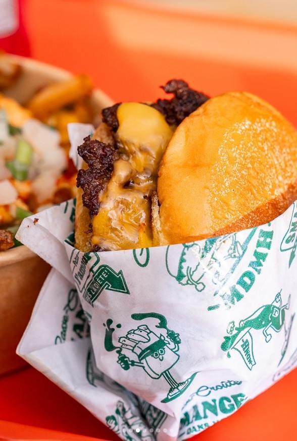 smash burgers maison artisanaux à Montréal