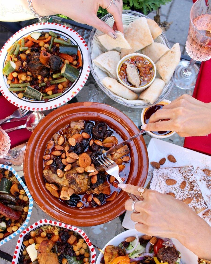 places to eat near Berri-UQAM