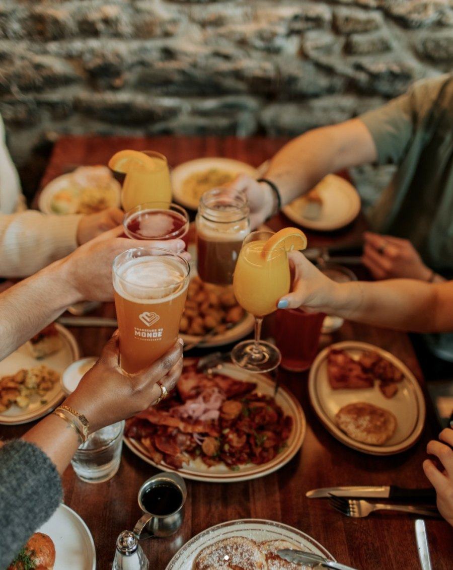 Montreal Quartier latin Saint-Denis street restaurants