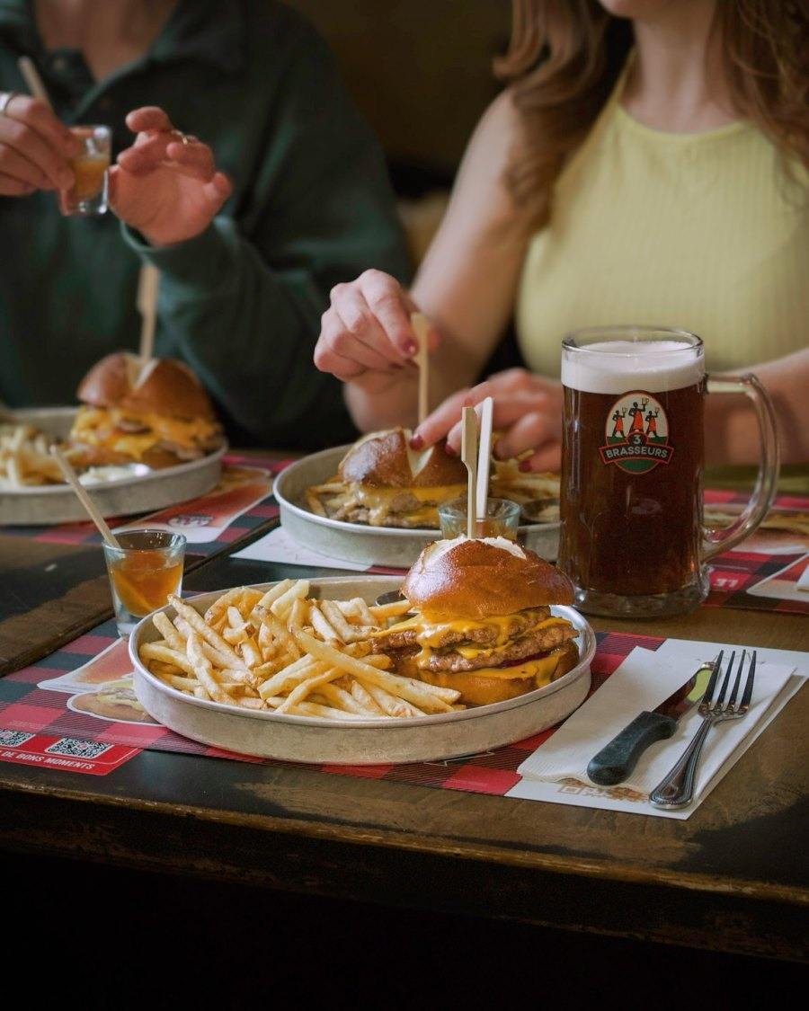 places to eat near Berri-UQAM