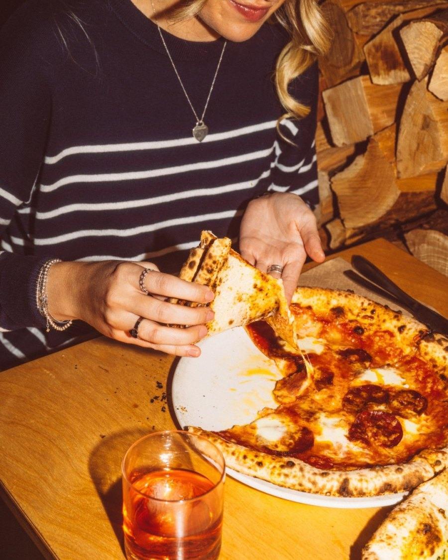 Nina Pizza Napolitaine pizza restaurant in Quebec City