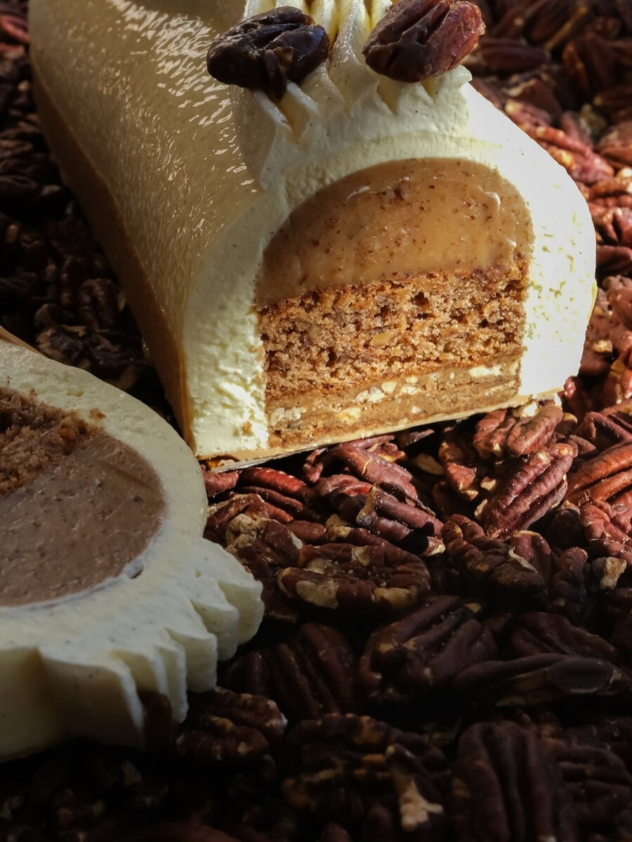 Pâtisserie Madeleine - Must-Try Yule Logs in Montreal Pâtisserie Madeleine - Must-Try Yule Logs in Montreal