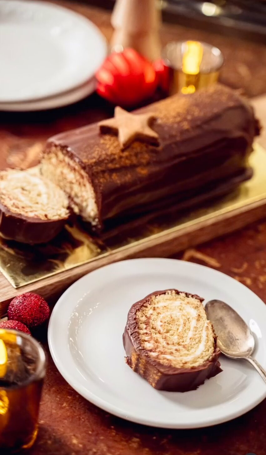Cookie Stéfanie - Must-Try Yule Logs in Montreal Cookie Stéfanie - Must-Try Yule Logs in Montreal