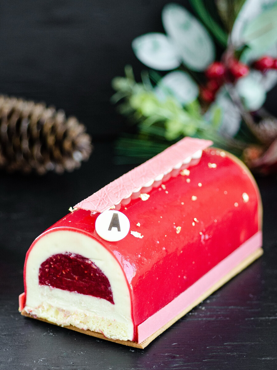 Arhoma - Must-Try Yule Logs in Montreal Arhoma - Must-Try Yule Logs in Montreal