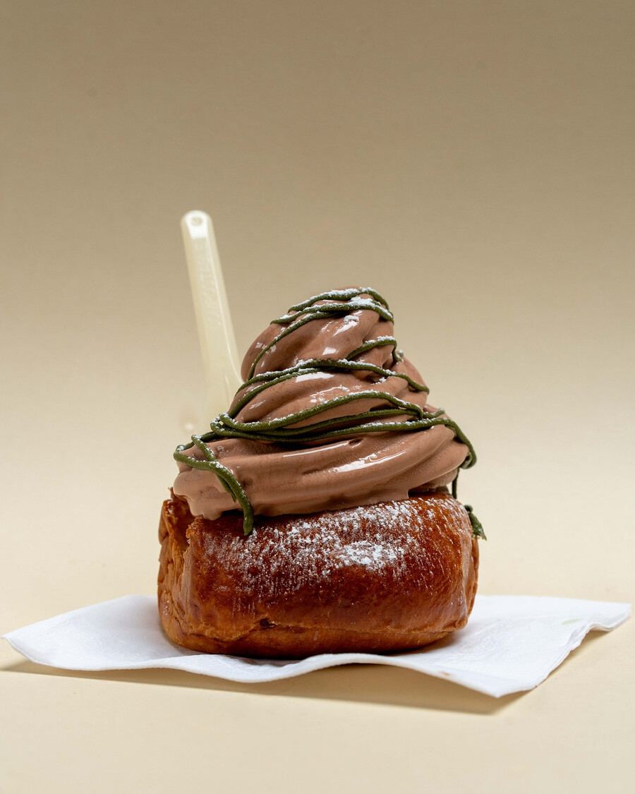 Bread, Pastries, Donuts & Ice Cream Mile-End