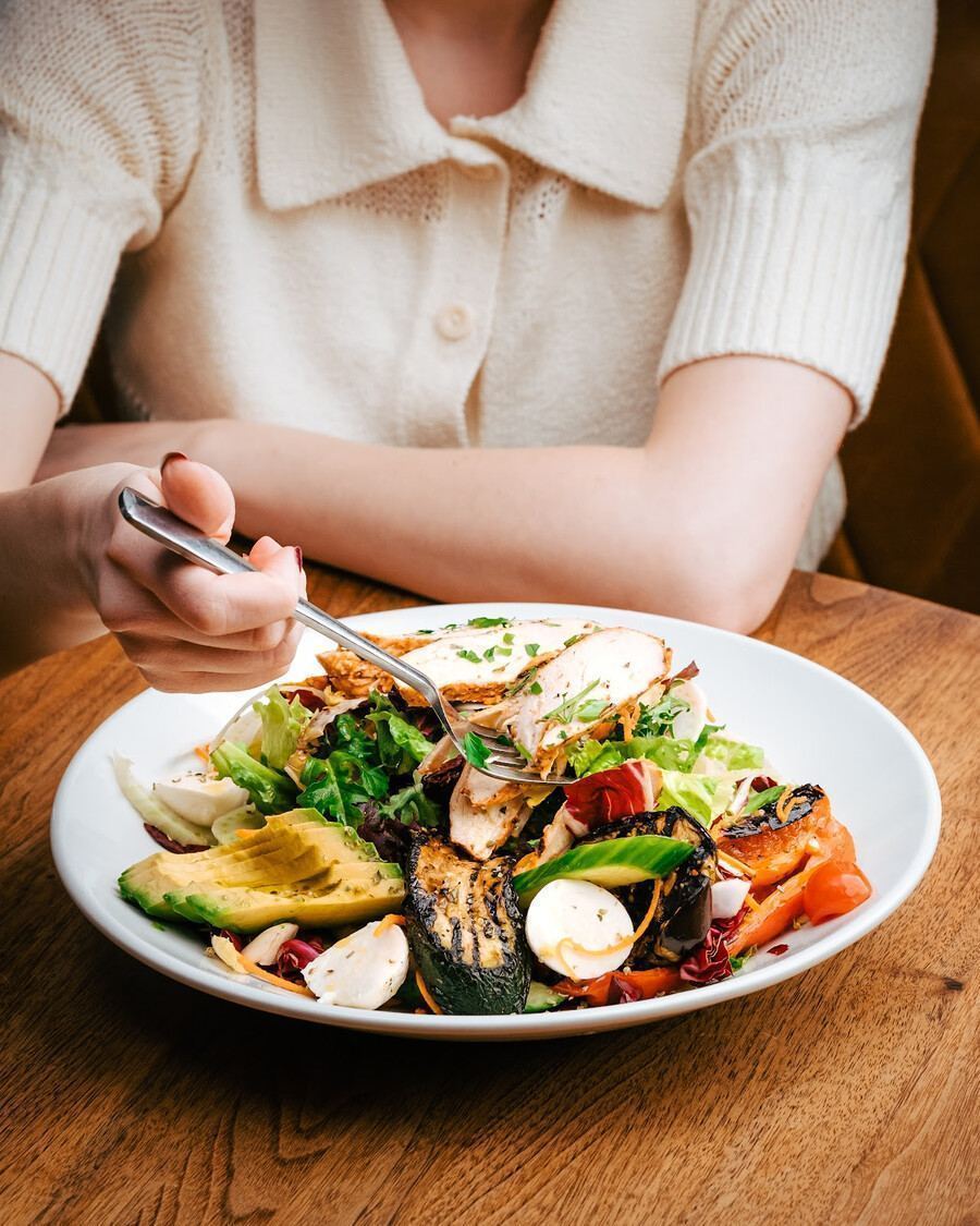 Cafe Gentile - Les meilleures salades pour garder vos résolutions santé bien fraîches Cafe Gentile - Les meilleures salades pour garder vos résolutions santé bien fraîches