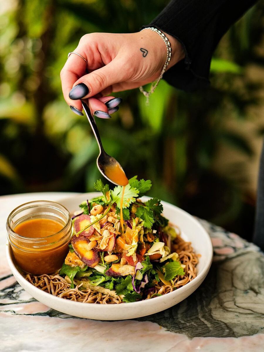 Olive et Gourmando - Les meilleures salades pour garder vos résolutions santé bien fraîches Olive et Gourmando - Les meilleures salades pour garder vos résolutions santé bien fraîches