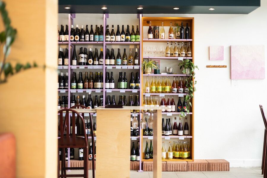 Saucette Caviste - Buvette de quartier - Les buvettes les plus tendance de Montréal Saucette Caviste - Buvette de quartier - Les buvettes les plus tendance de Montréal