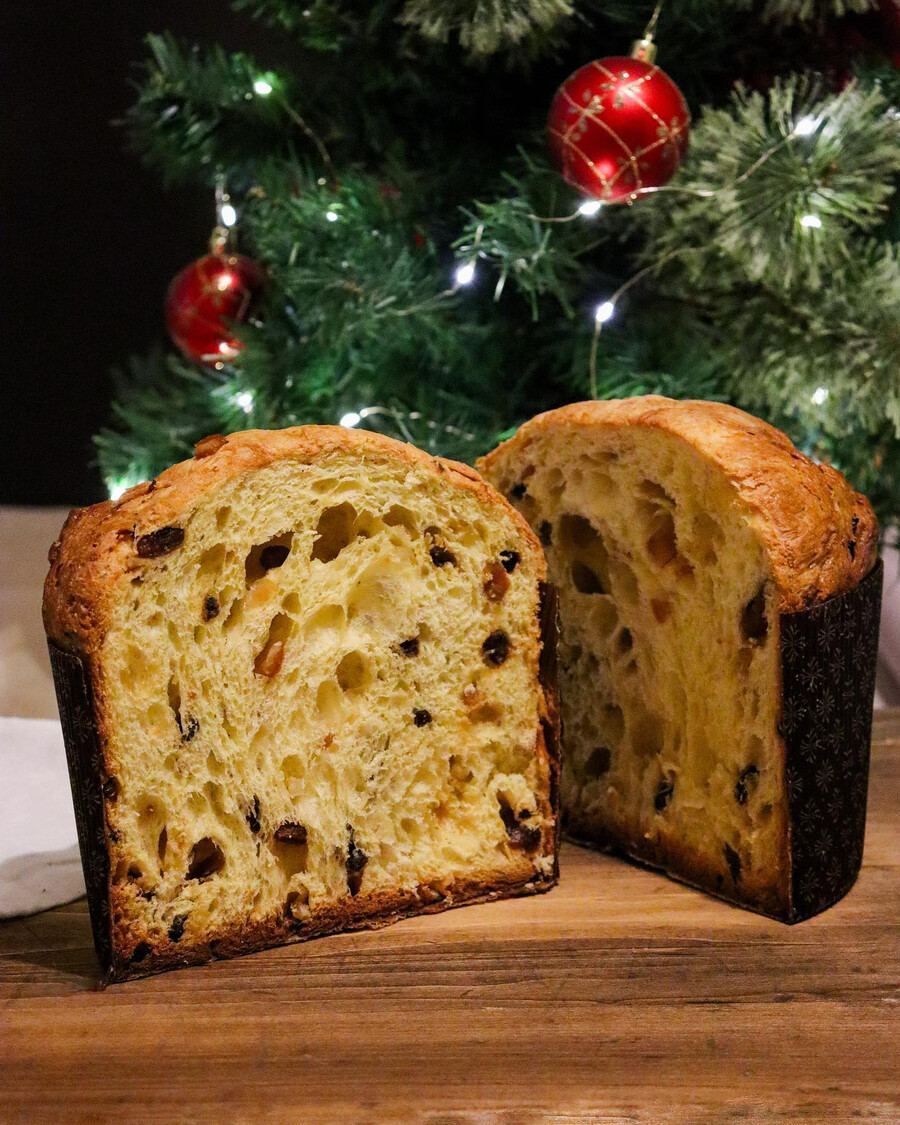 Boulangerie Le Toledo - Where to Find the Best Panettone & Pandoro in Montreal This Season Boulangerie Le Toledo - Where to Find the Best Panettone & Pandoro in Montreal This Season