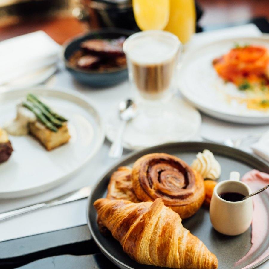 Best Family-Friendly Restaurants in Montreal