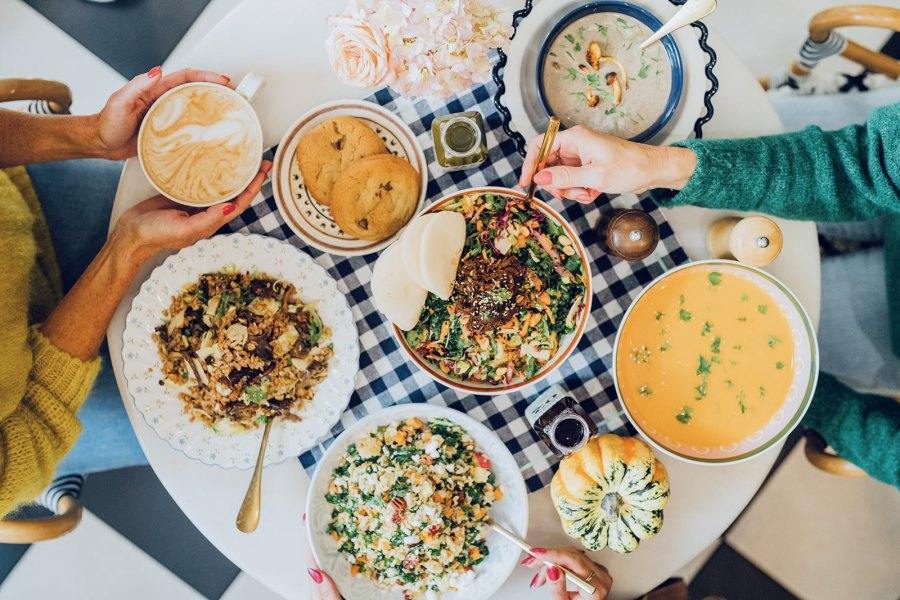 Mandy's Old Montreal: Restaurants Open During the Day