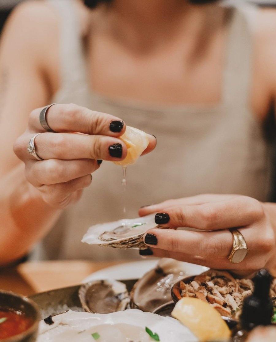 Joséphine Best Places to Enjoy Fresh Oysters in Montréal