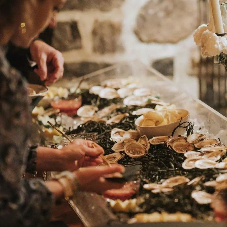 L'Auberge Saint-Gabriel Montreal Oyster Guide