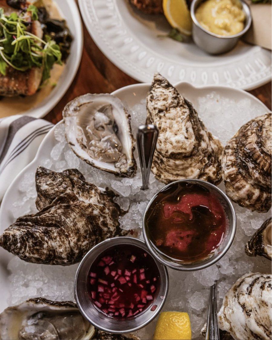 Palomar Fresh Oysters in Montreal