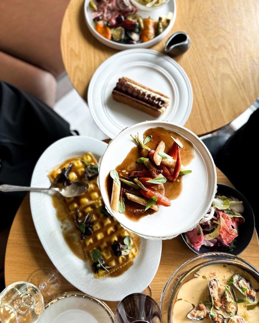 Ratafia Restaurants près du Stade IGA