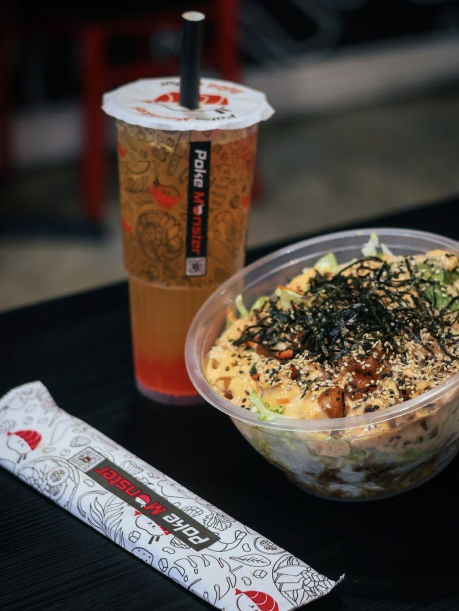Colorful Hawaiian poke bowls with tuna, quinoa and signature sauces in Montreal