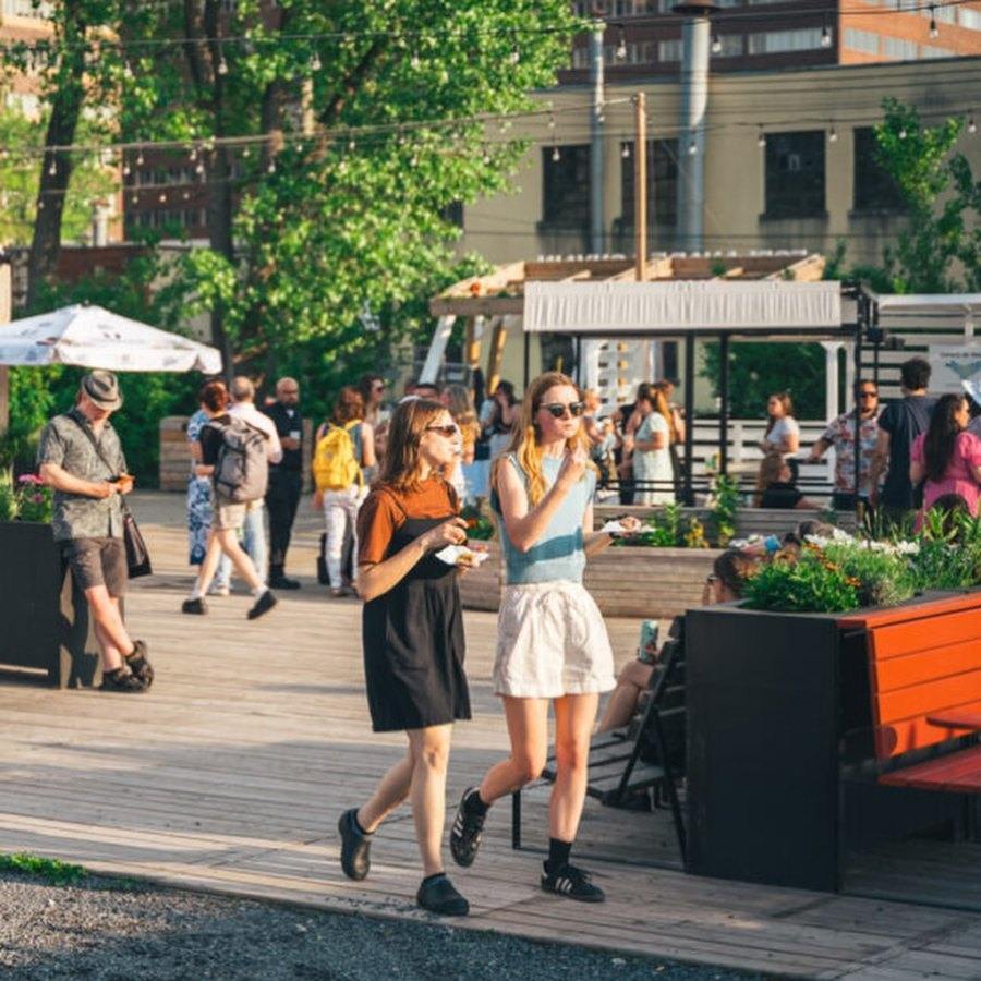 Montreal's Ephemeral Spaces and Seasonal Terraces