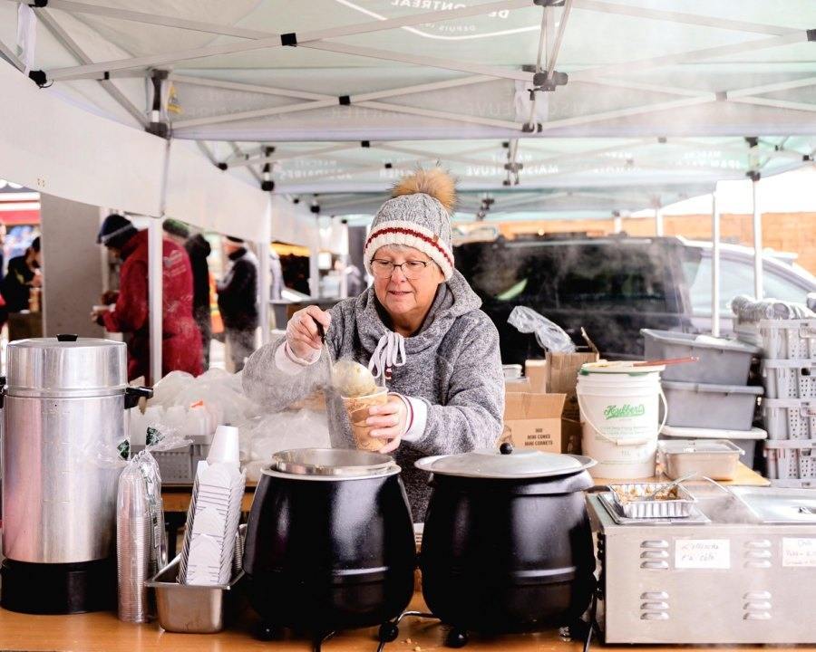 Cabanes à sucre éphémères et urbaines à Montréal