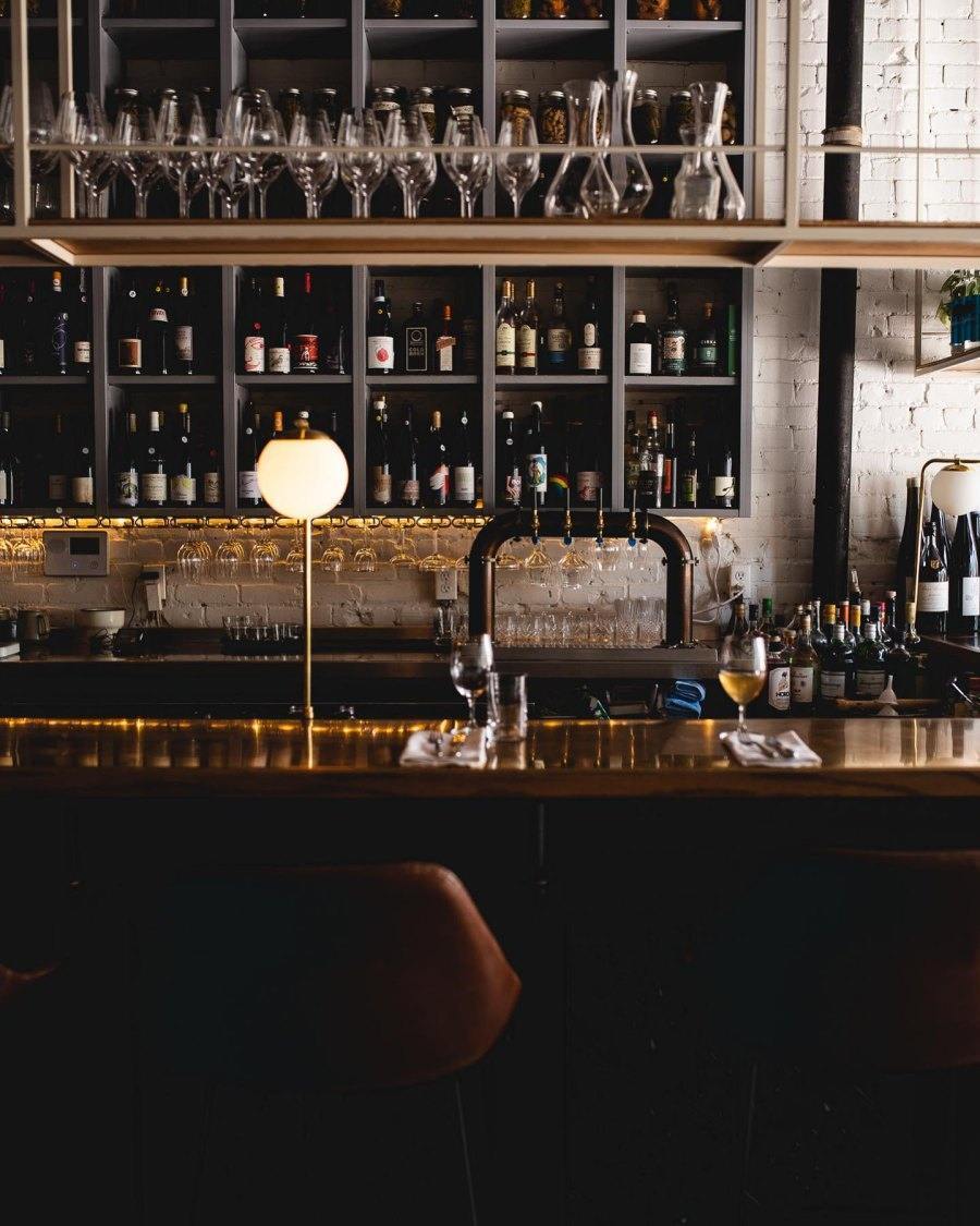 Lawrence Solo Dining in Montreal