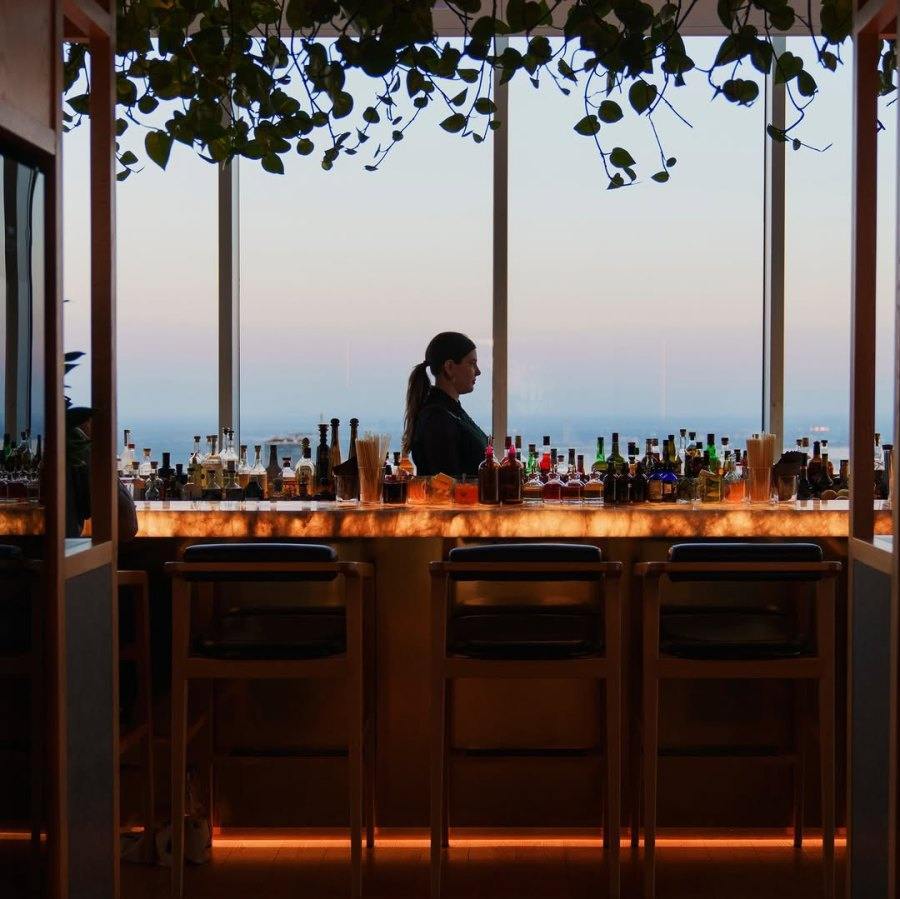 Hiatus Restaurant Solo Dining in Montreal