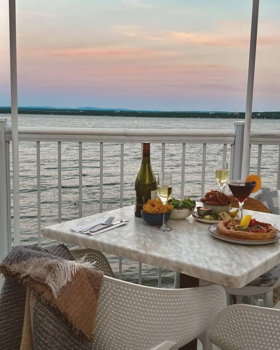 Resto de la Plage Terraces Quebec City