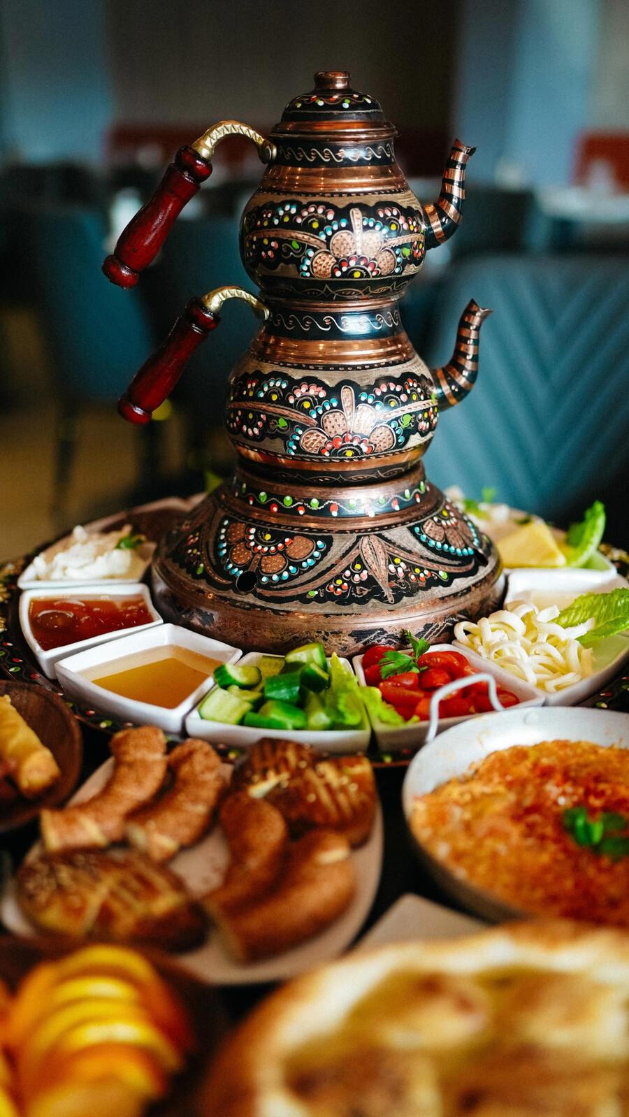 GUNAYDIN - Des restaurants méconnus pour découvrir une autre facette de Montréal