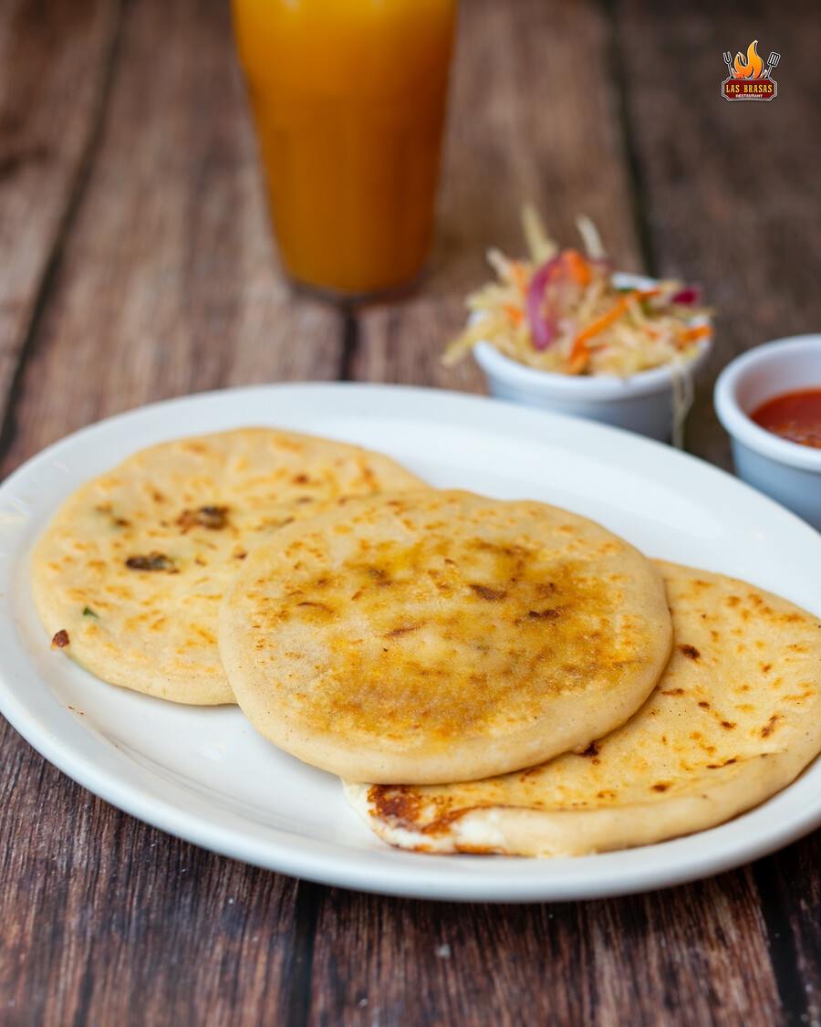 Las Brasas Meilleures Pupusas à Montréal