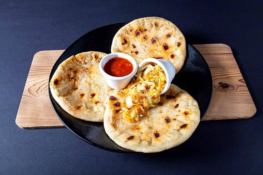 Dona Maria Meilleures Pupusas à Montréal