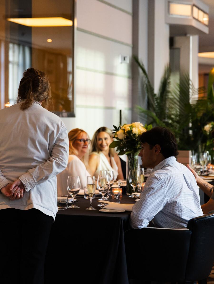 Le 9e - Restaurant Île de France - Les restaurants pour vos dîners d'affaires qui vous garantiront une promotion Le 9e - Restaurant Île de France - Les restaurants pour vos dîners d'affaires qui vous garantiront une promotion