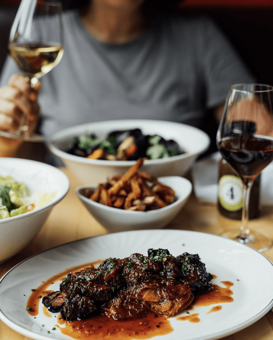 Gus - Drinks - Café -Bakery - Pizza - Le guide ultime de la Petite Italie: les meilleures adresses pour manger, boire et découvrir