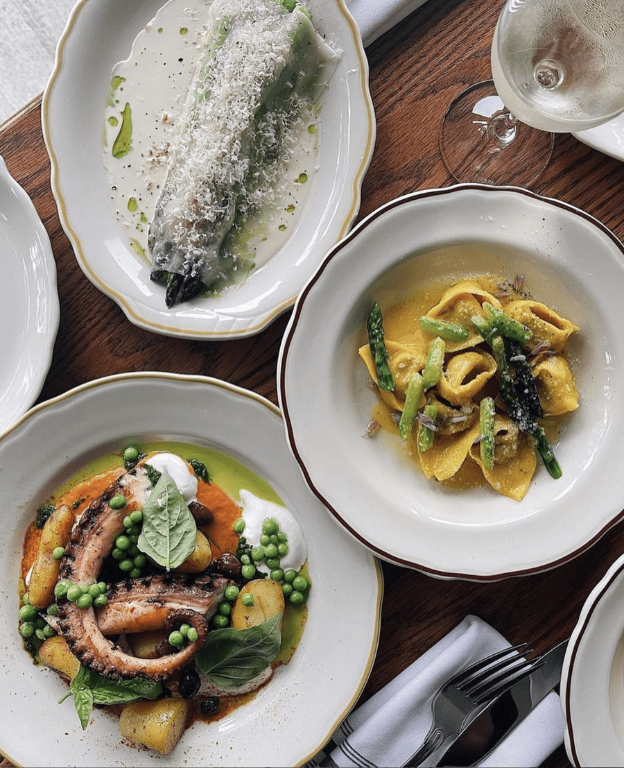 Moccione Pizza - Guide local de Villeray: les meilleurs restaurants, bars et trésors du quartier Moccione Pizza - Guide local de Villeray: les meilleurs restaurants, bars et trésors du quartier