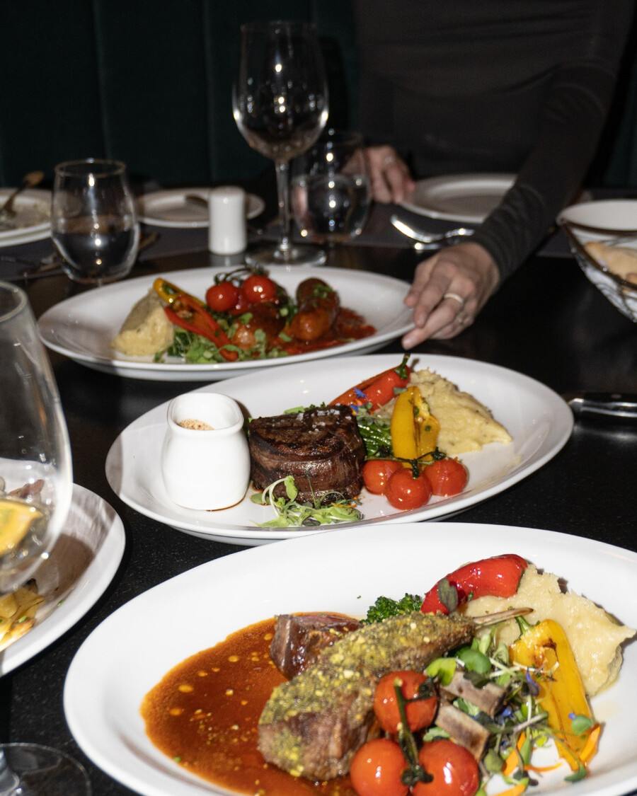 La Piazza - Awesome Montreal restaurants to celebrate your birthday La Piazza - Awesome Montreal restaurants to celebrate your birthday